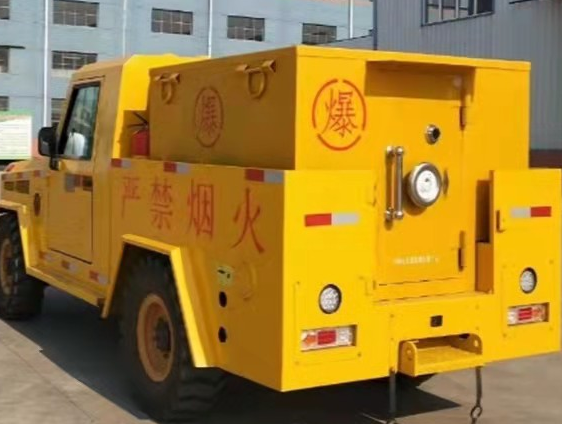鹿城凯龙爆破器材运输车：保障爆破任务的安全运行