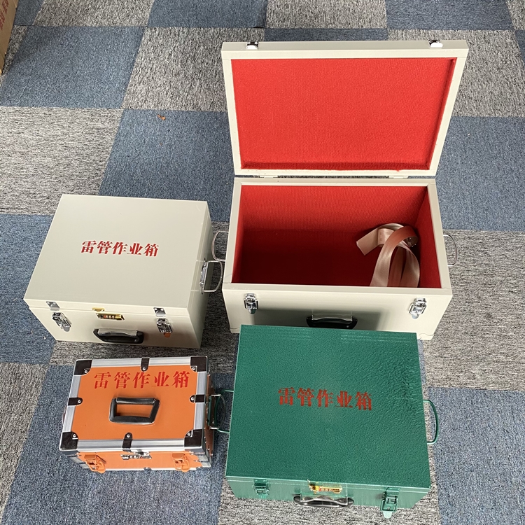 鹿城爆破工程作业箱如何选择？玻璃钢与传统材质的全面对比